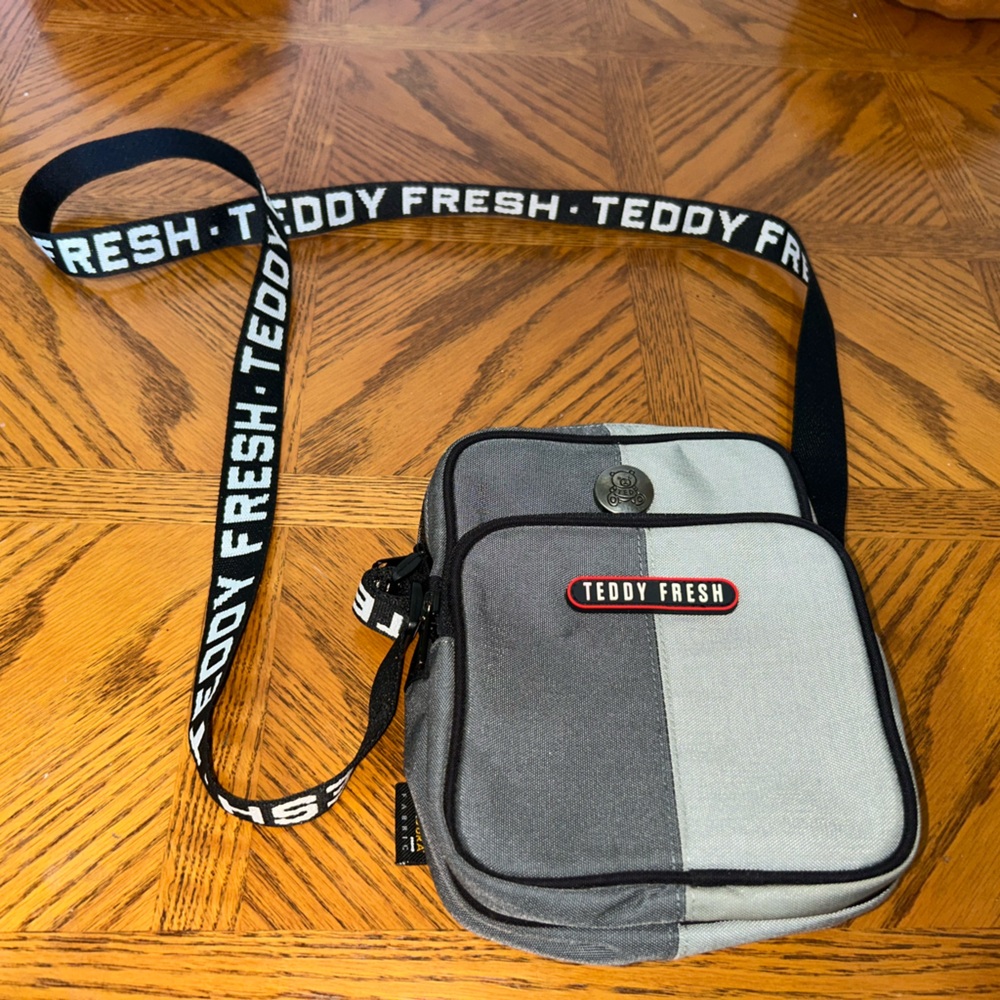 Teddy Fresh Crossbody